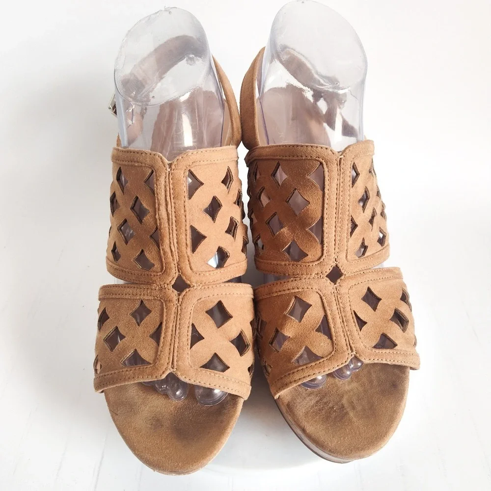 Franco Sarto Sandals Size 9.5 Wedge Platform‎ Shea Tan Faux Suede Laser Cut Cork